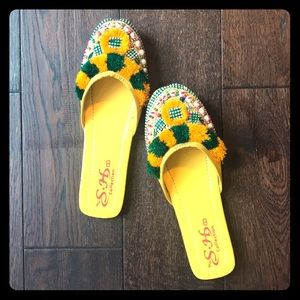 Traditional Pakistani Shoes